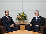 （左）Business for Social Responsibility（BSR）President & CEO 亚伦•克莱曼 （右）株式会社 日立制作所　特别顾问 古川一夫的照片